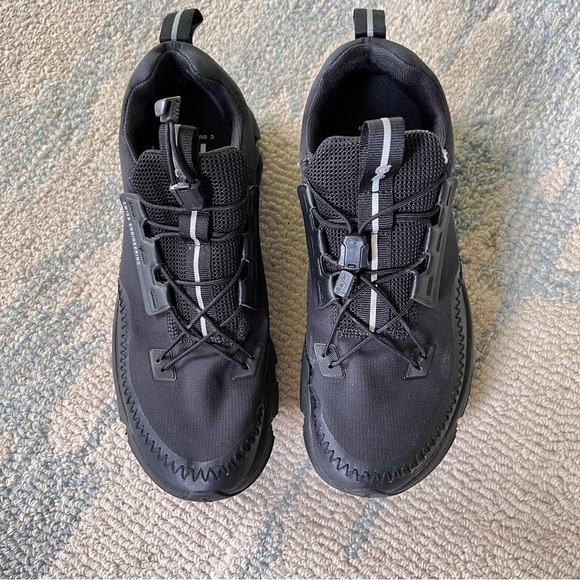 ON CLOUD CLOUDAWAY TRAINERS SNEAKER ALL BLACK SIZE 9 EUC - Picture 11 of 12